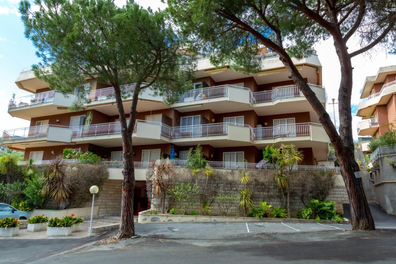 סנרמו 168B - La Terrazza Sul Mare, Casa A 10 Minuti Da Spiaggia, Parcheggio Privato Gratis מראה חיצוני תמונה